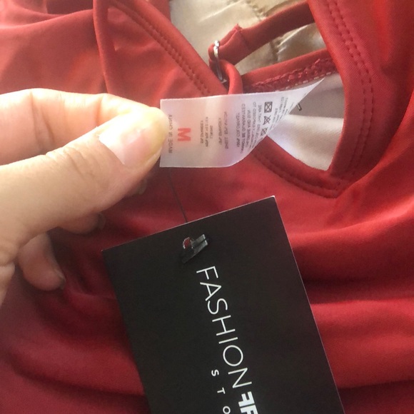 Swimsuit - Picture 3 of 4